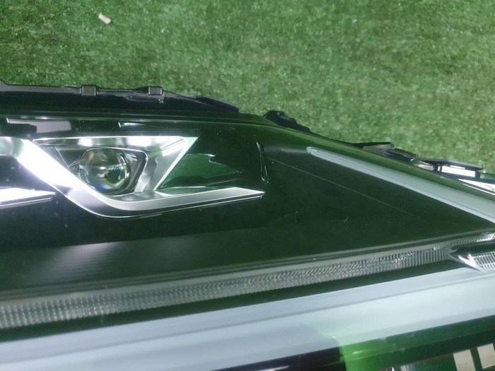 Фара правая Lexus RX 4 (2019-2022) LED