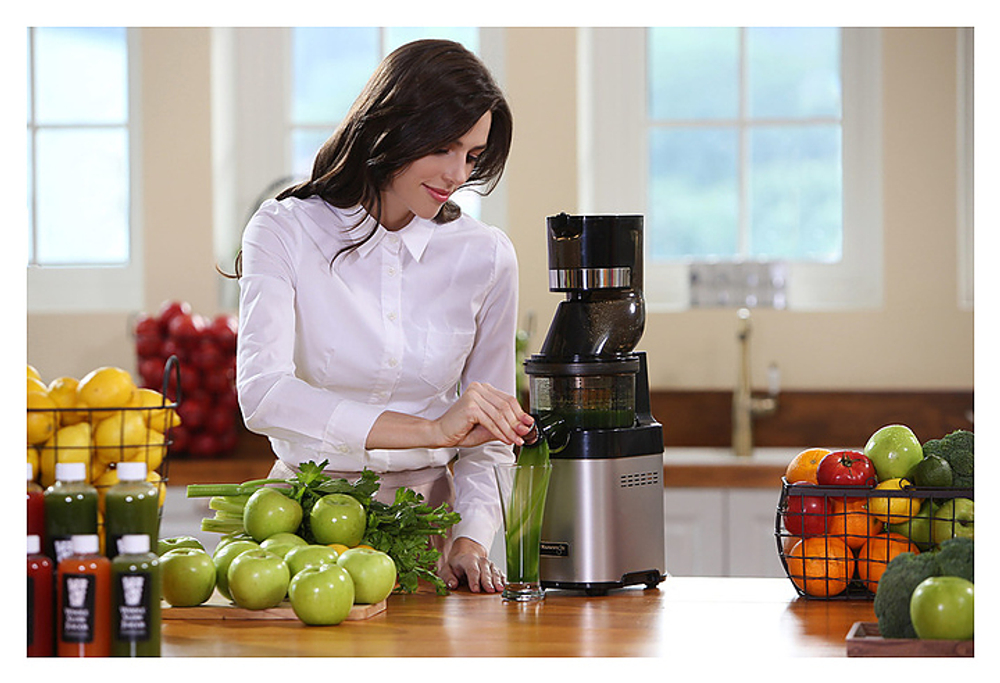 Соковыжималка шнековая Kuvings Whole Slow Juicer Chef CS600