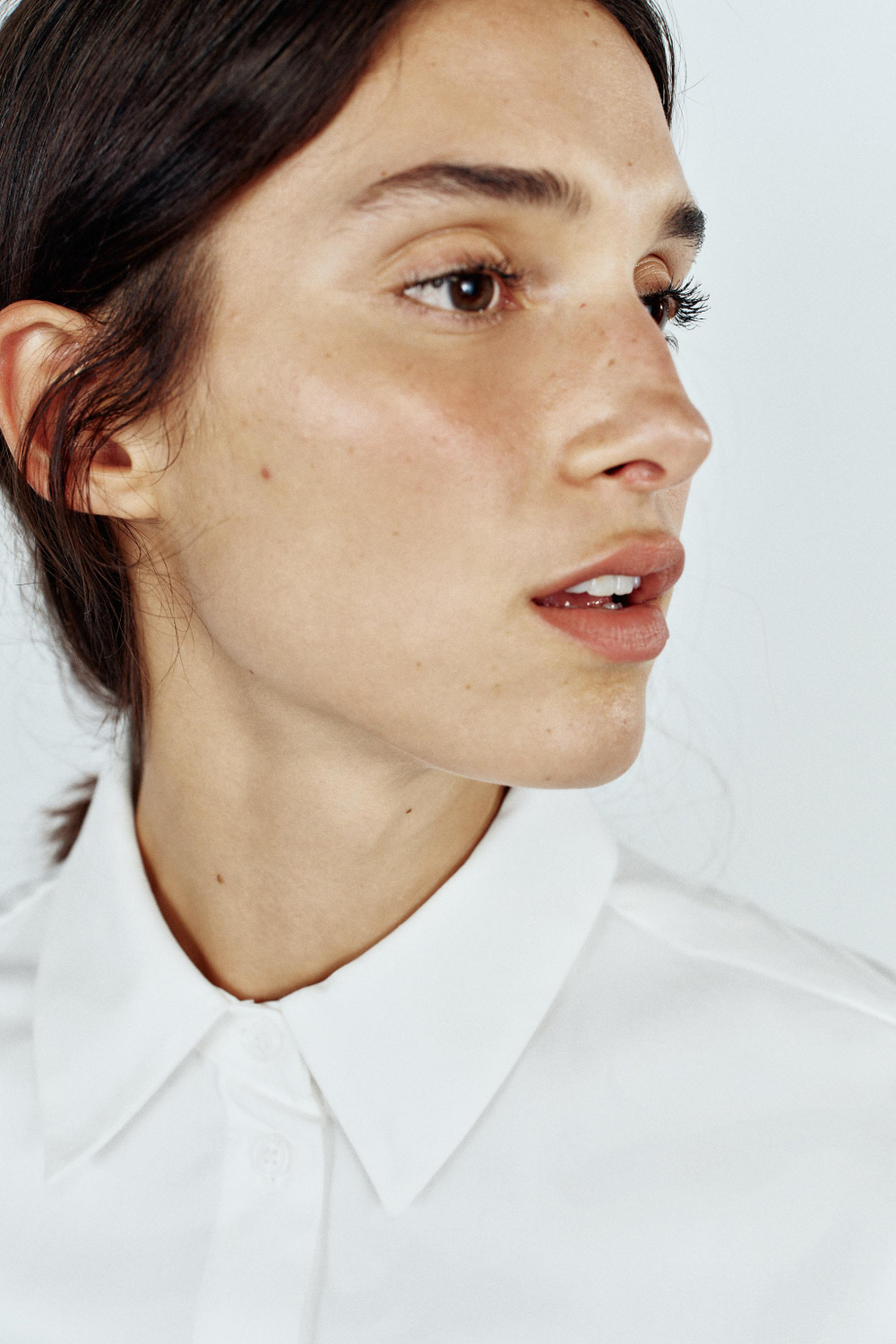 РУБАШКА СО СКЛАДКАМИ НА РУКАВАХ — ZARA