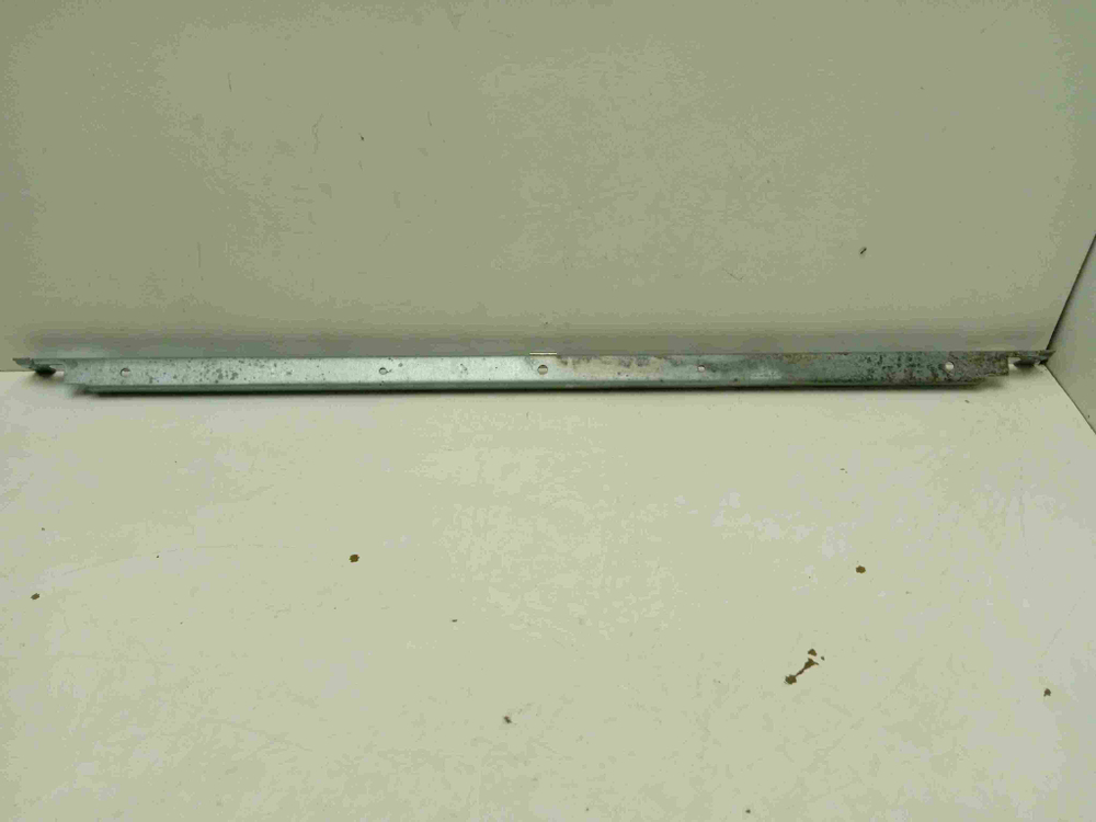 WLX24463OE/23 кт217 Деталь корпуса (планка) для стиральной машины Bosch WLX24463OE/23 б/у