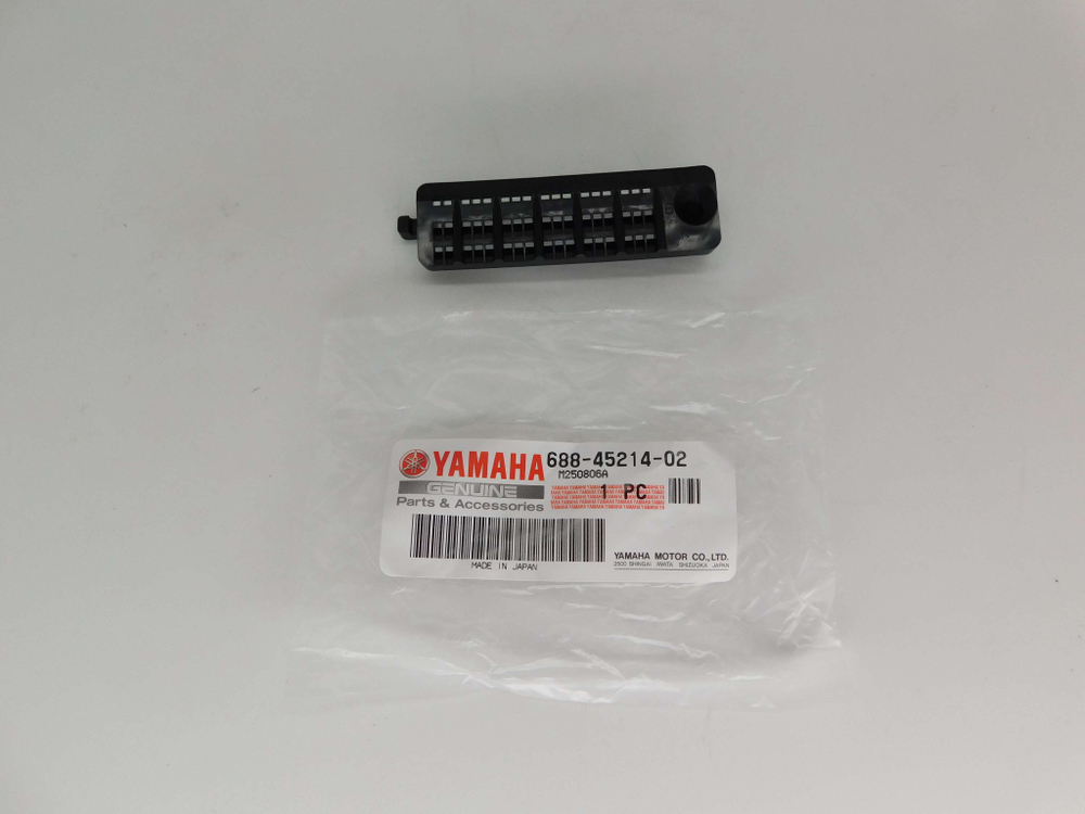 Решётка водозаборника левая Yamaha 688-45214-02-00