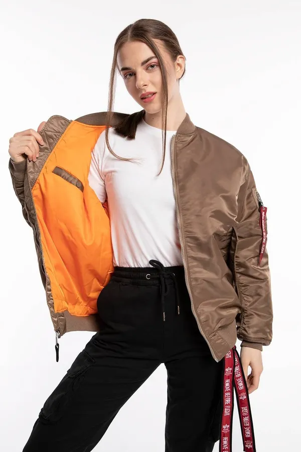 Куртка утепленная женская ALPHA INDUSTRIES MA-1 Core