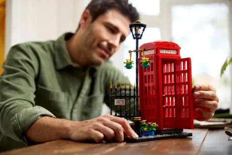 Конструктор LEGO Ideas 21347 Красная лондонская телефонная будка