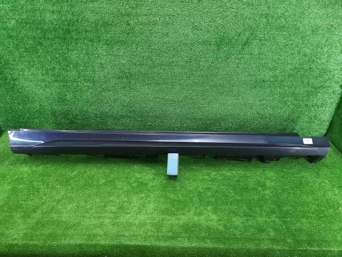 Накладка порога правая Mercedes GLS X167 19-нв AMG