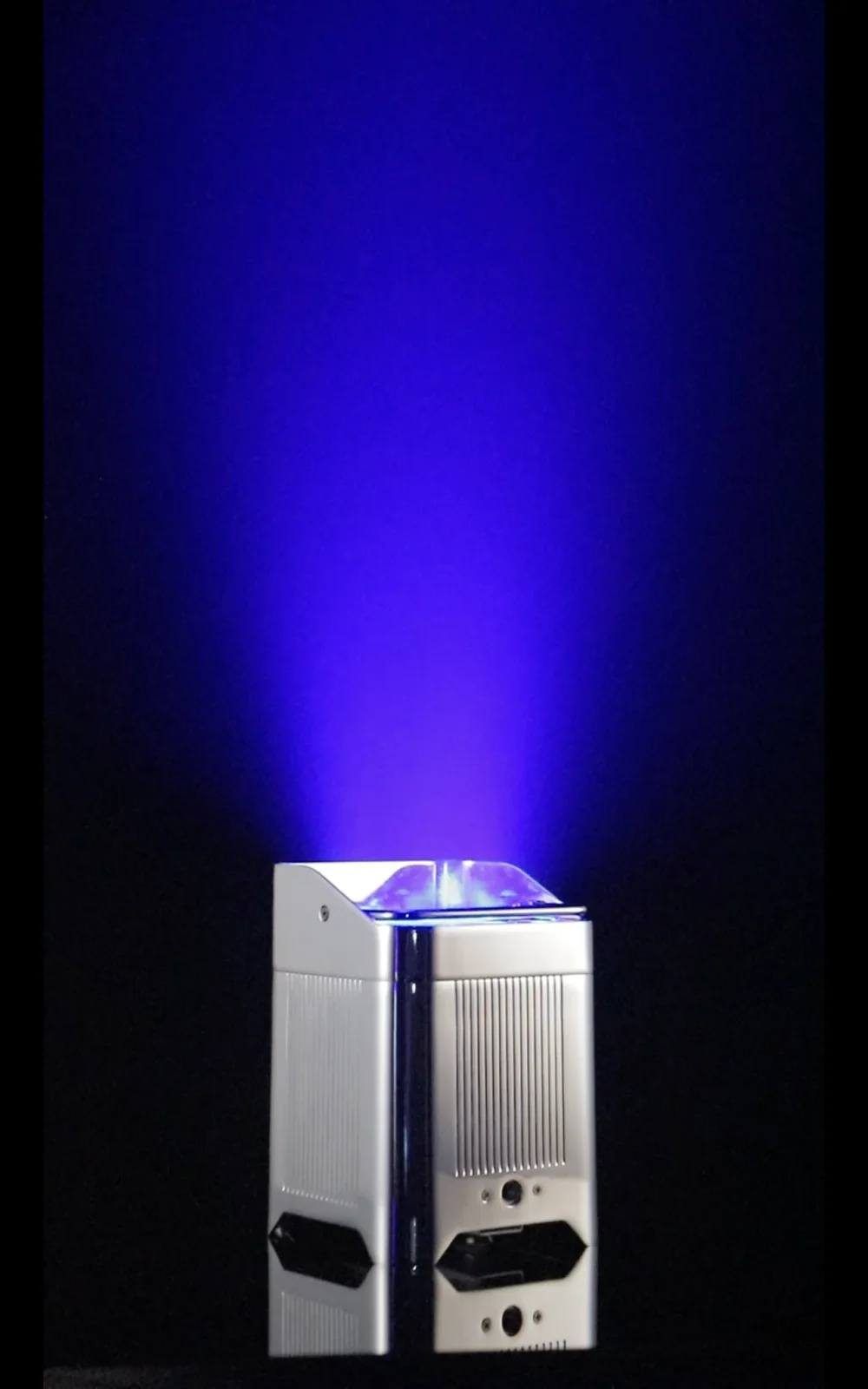Zumen LED PAR Mini Battery — RGBWA+UV LED 108 Вт 10–20° IP65