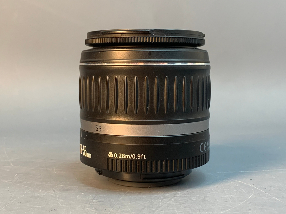 Canon EOS 1000D kit 18-55mm сломан разъем, без з/у