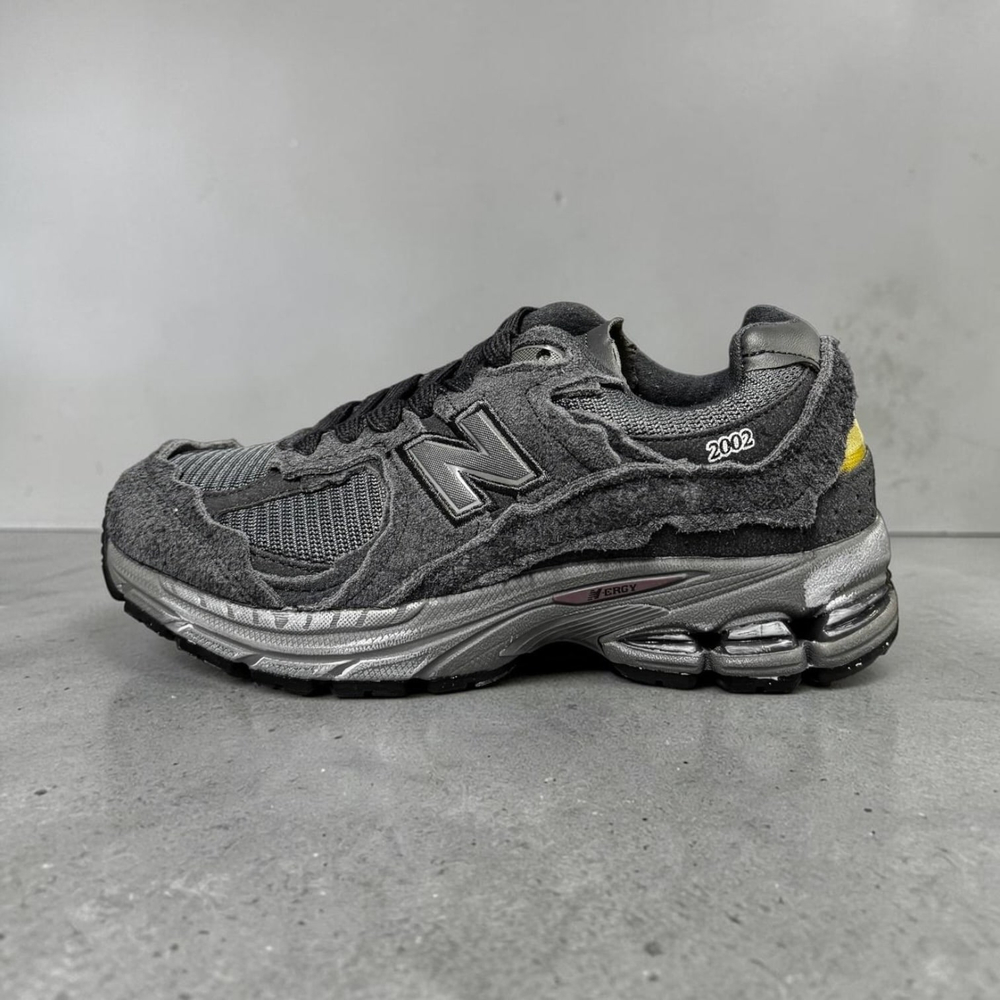New Balance 2002R • Total Gray