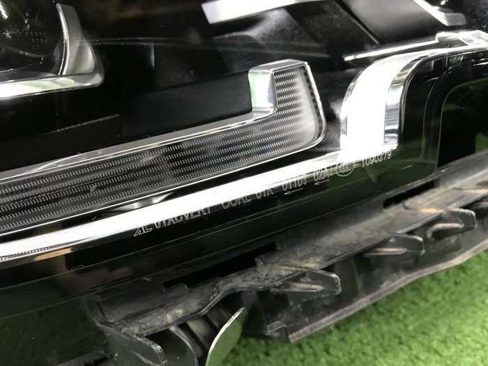 Фара правая BMW 3er G20 (2018-2022) LED (В сборе)