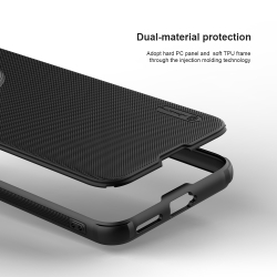 Усиленный противоударный чехол черного цвета от Nillkin для Huawei P70 Pro (Pura 70 Pro, Pura 70 Pro+), серия Super Frosted Shield Pro