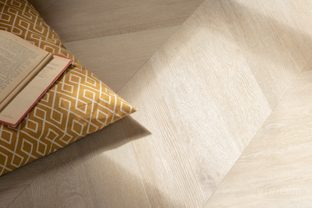 Виниловый ламинат VINILAM PARQUET CHEVRON RI4445118CL4 Шеврон Сезар Glue