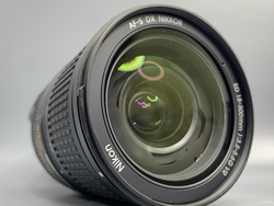Nikon AF-S DX Nikkor 18-300mm 3.5-5.6G ED VR