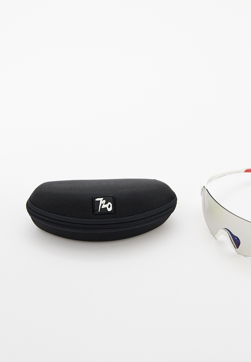 Спортивные очки 720armour Kamikaze+ / Matte White Red Rubber / Photochromic Smoke Light Blue Lens