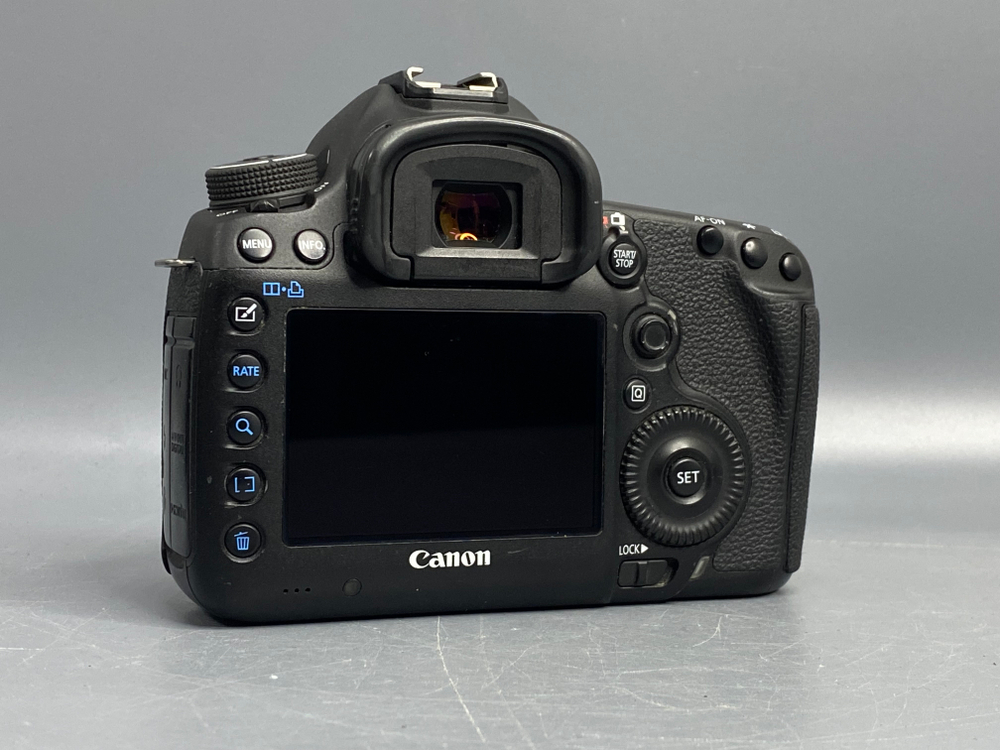 Canon EOS 5D Mark III 106.000 кадров