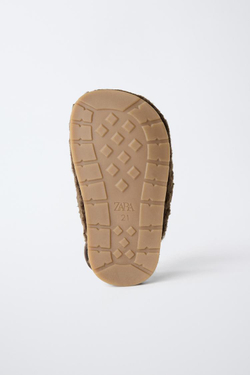 ZARA САБО BAREFOOT ИЗ ОВЧИНЫ, КОРИЧНЕВЫЙ