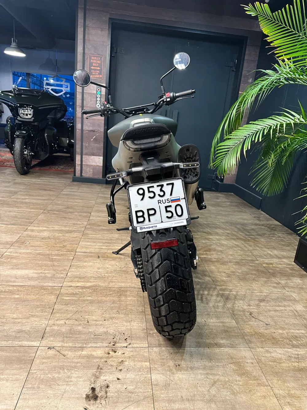Husqvarna Svartpilen 801, 2026