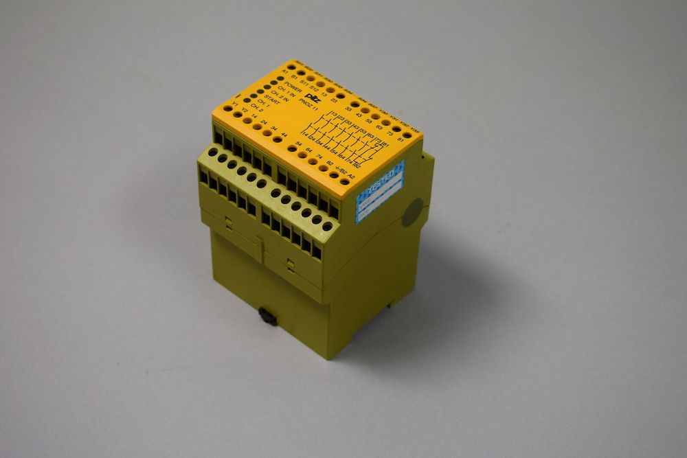 PILZ PNOZ 11 24VAC 24VDC 7n/o 1n/c PILZ PNOZ 11 24VAC 24VDC 7n/o 1n/c