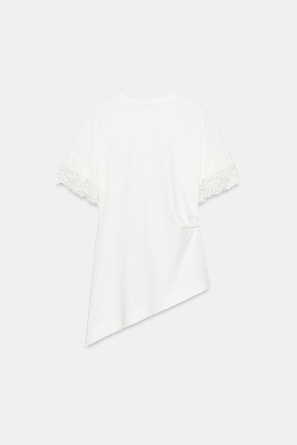 АСИММЕТРИЧНАЯ ФУТБОЛКА С КРУЖЕВОМ — ZARA