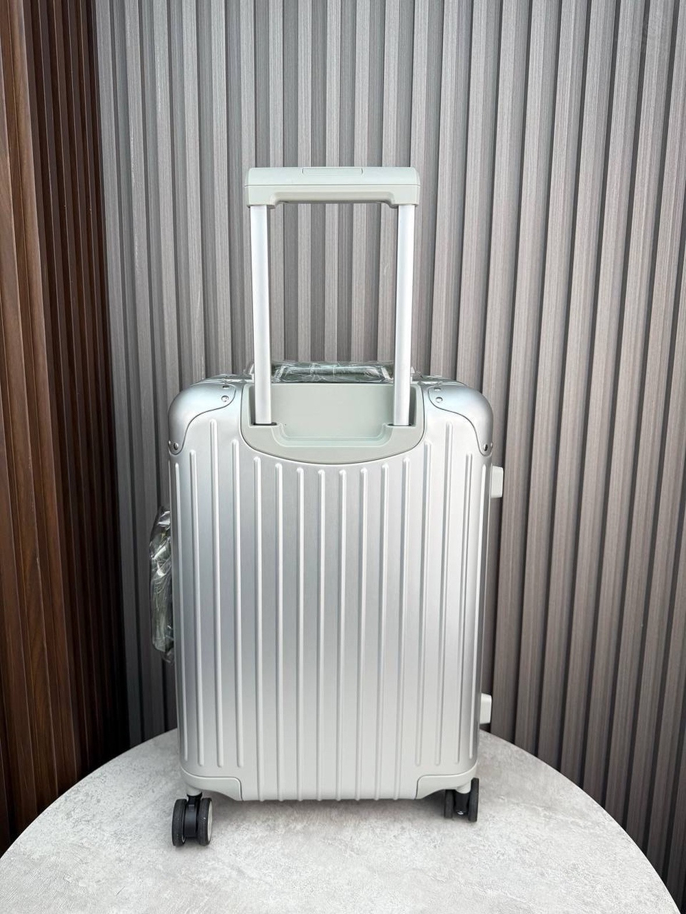 Дорожный чемодан Rimowa Cabin Aluminium