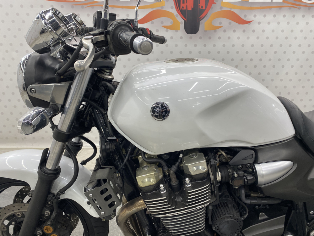 Yamaha XJR1300 , 2011