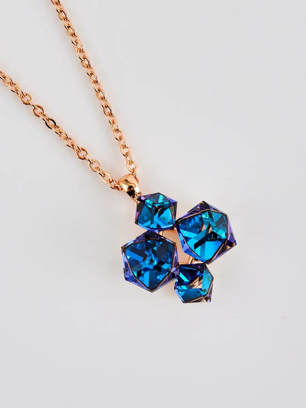 Подвеска-ромб Мираж с синими кубиками Swarovski