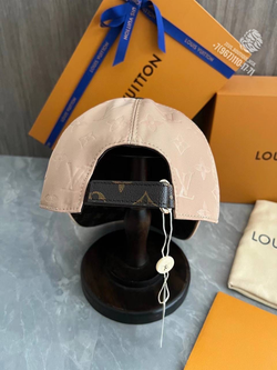 Бейсболка Louis Vuitton