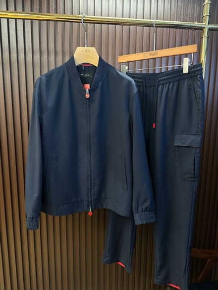 Прогулочный костюм Kiton
