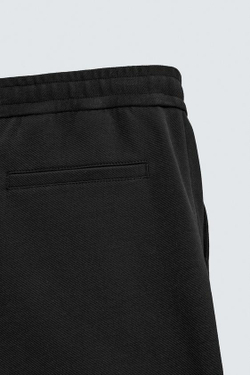 ZARA ШОРТЫ КОМФОРТНОЙ ПОСАДКИ ИЗ РЕЛЬЕФНОЙ ТКАНИ, ЧЕРНЫЙ