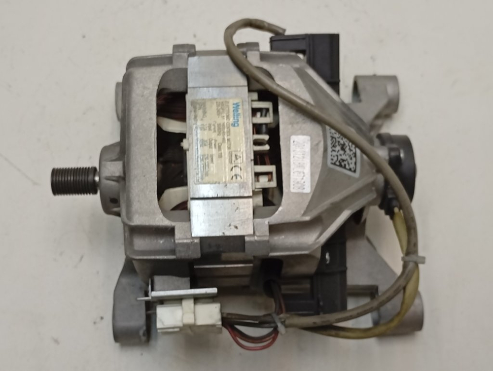 IWUE4105CIS кт64  Двигатель для стиральной машины Indesit 16002657602 б/у