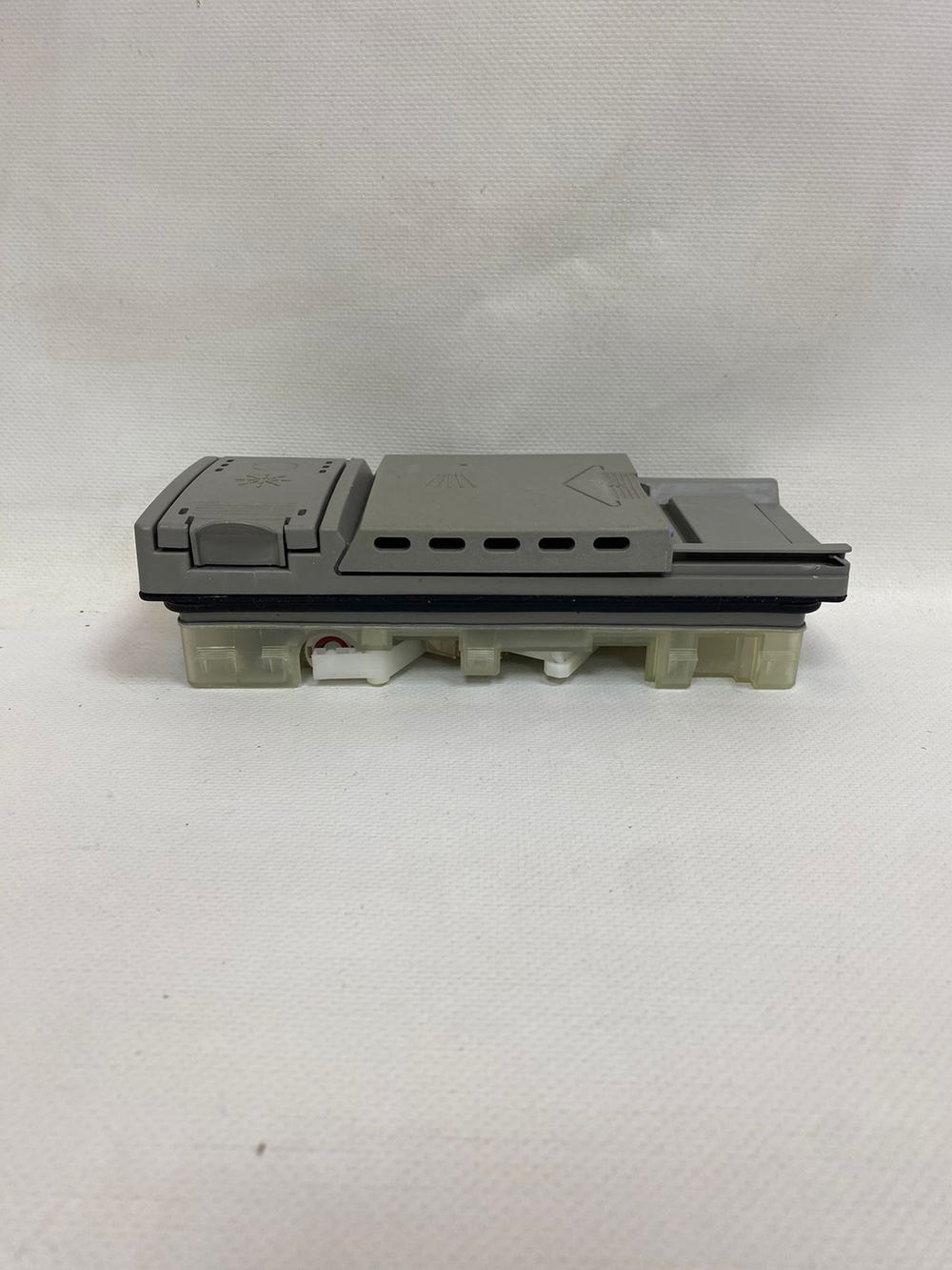 S24M45N3EU ктпд18 Дозатор моющих средств для посудомоечной машины Bosch 490467 б/у