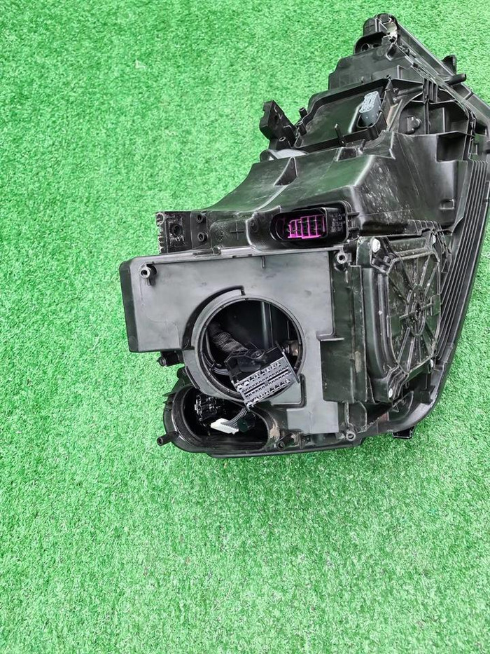 Фара левая Audi A8 4 D5 (2017-2021) LED