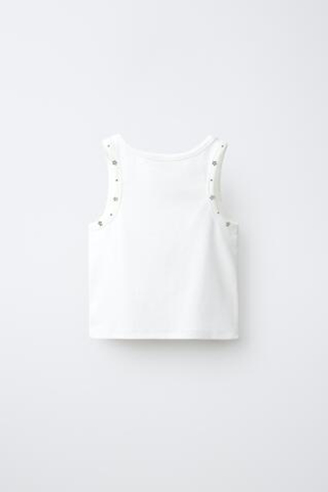 ZARA ФУТБОЛКА С ЗАКЛЕПКАМИ И ЗВЕЗДАМИ, ЖЕЛТОВАТО-БЕЛЫЙ