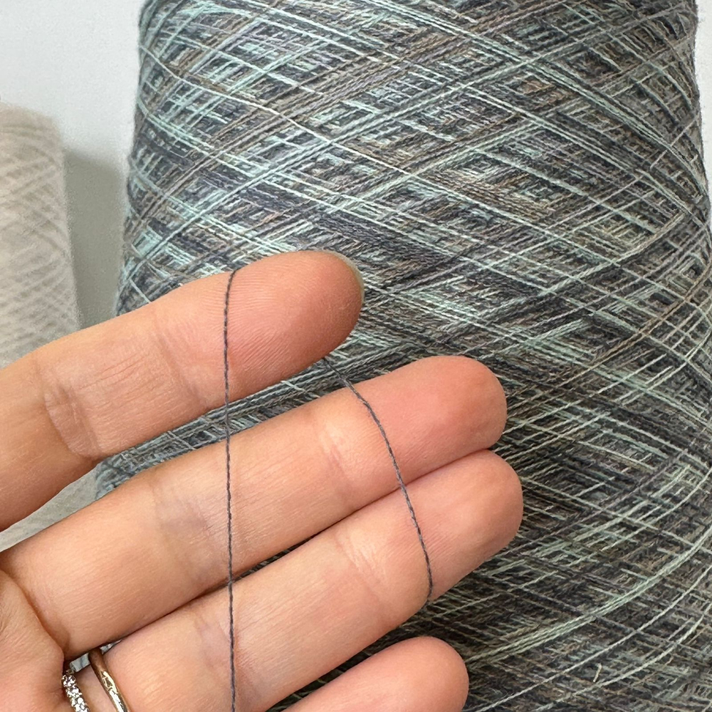 LIZ - Fashion Mill; 85% хлопок, 15% меринос; 2500м/100гр; col.221041, цвет: пастельный бирюзово-коричнево-черничная секционка; есть мал. бобинка 152гр. S703; MP