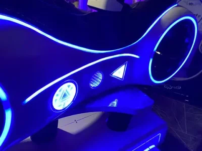 Аттракцион виртуальной реальности Мотогонка