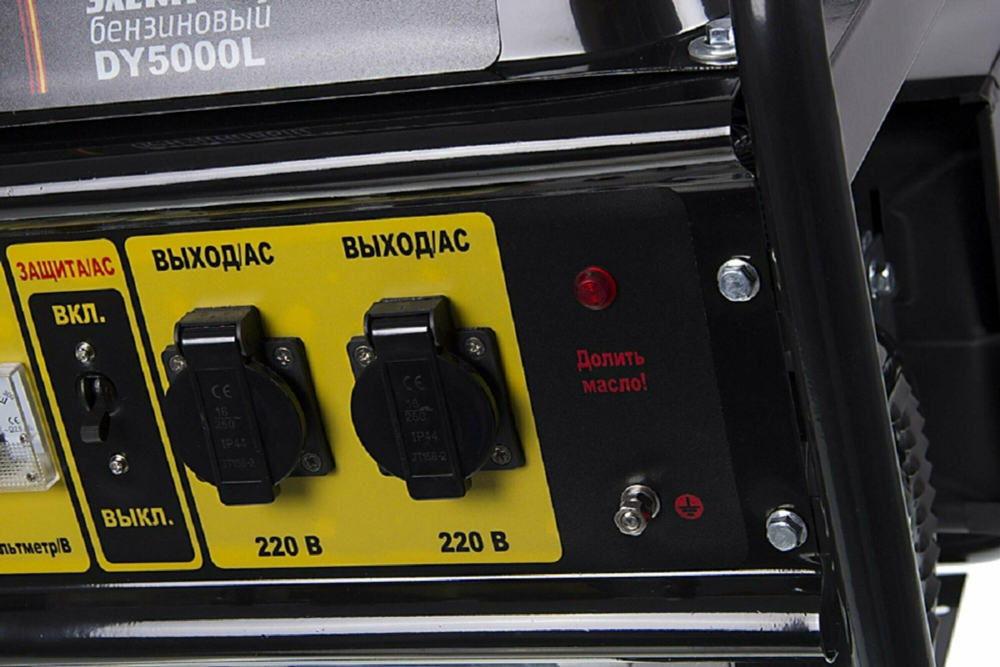 Бензиновый генератор Huter DY5000L, 220/12 В, 4.5кВт [64/1/5]
