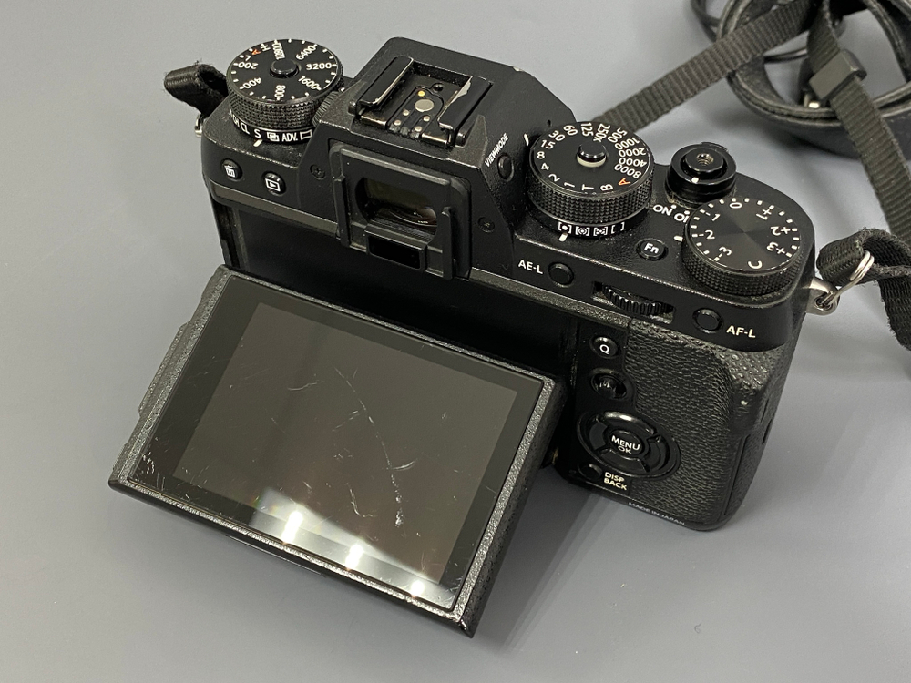 FujiFilm X-T2 Не включается