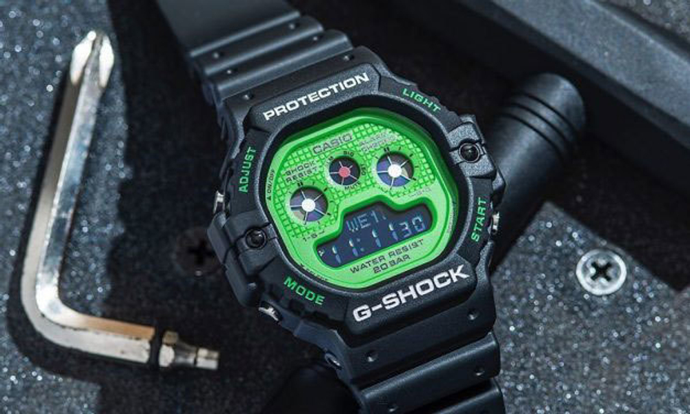 Японские наручные часы Casio G-SHOCK DW-5900RS-1ER