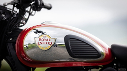 Royal Enfield Classic 350 Dark Stealth Black