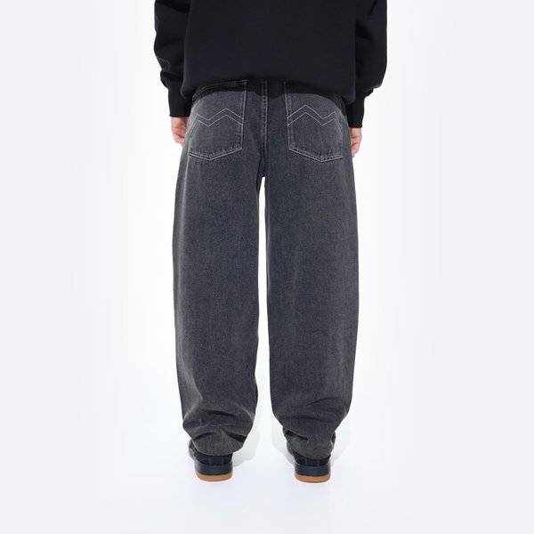 Джинсы Magamaev Bigger M jeans (black/washed) артикул: - купить в магазине Дайс