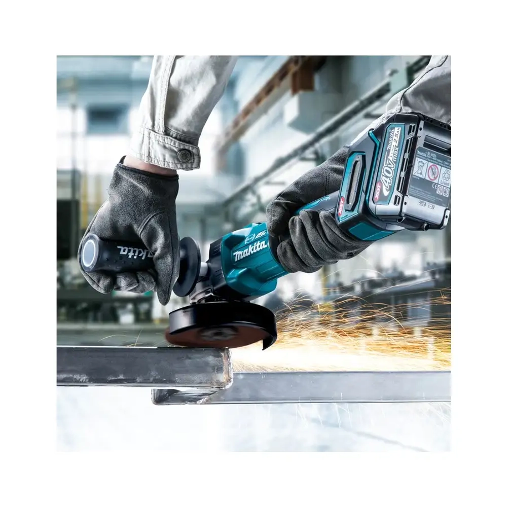 Аккумуляторная угловая шлифовальная машина 125 мм XGT® Makita GA005GZ