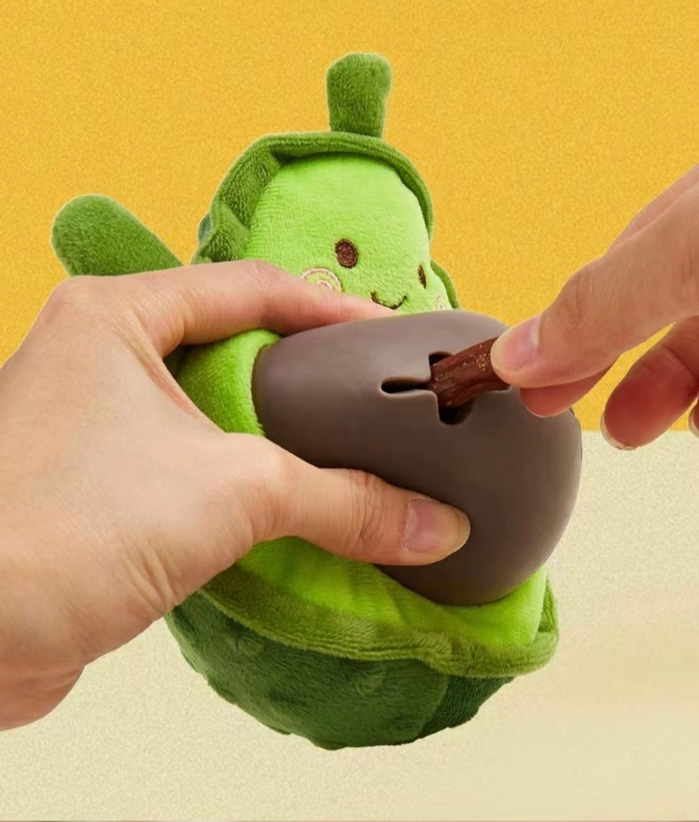 Игрушка для собак мягкая с диспенсером для лакомств Овощи Fofos
