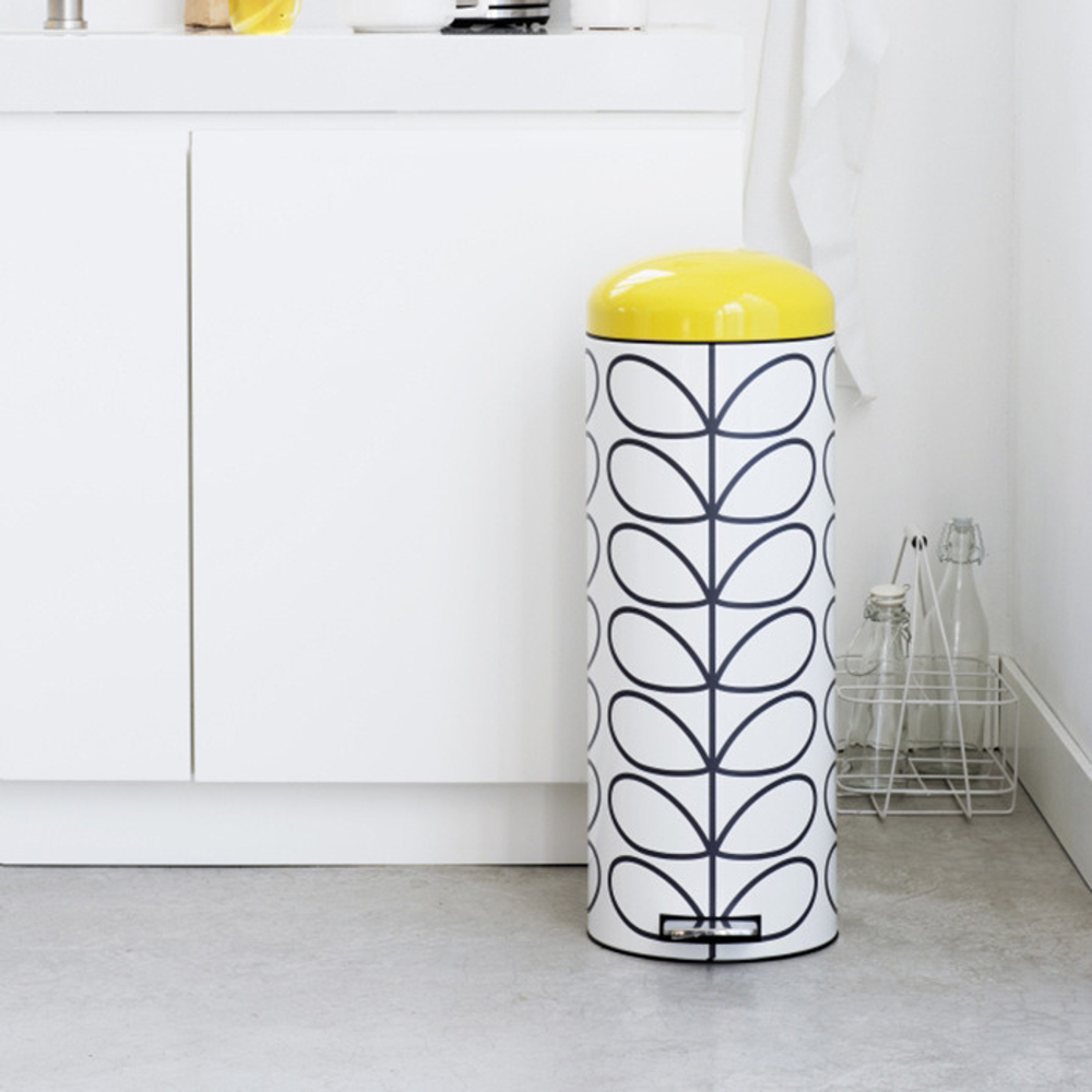 Ведро Brabantia Orla Kiely 20л кремовое в интерьере
