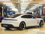 Porsche Taycan Turbo S — 2021