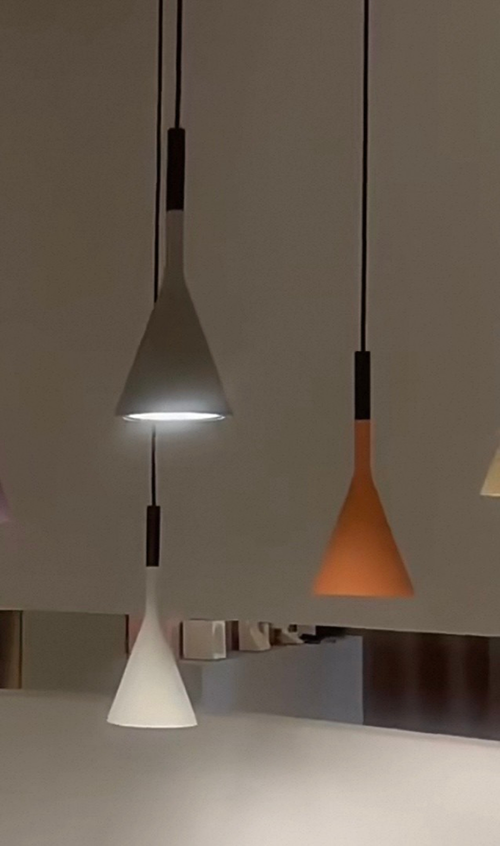 Pendant design lamp Aplomb by Foscarini (Brown)