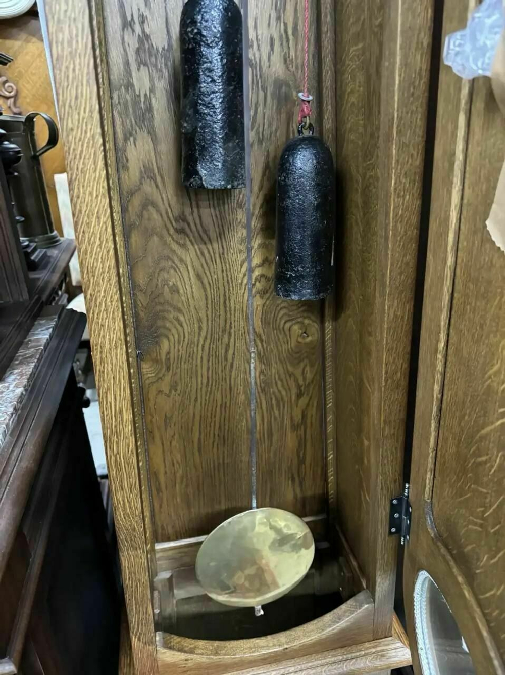Старинные напольные часы
