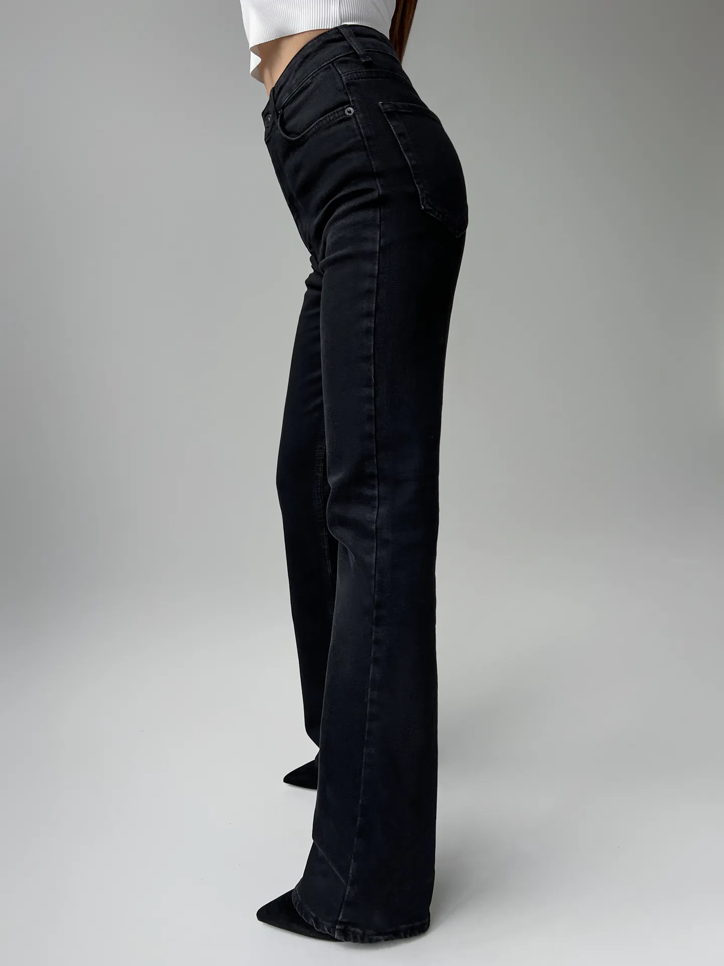 Джинсы Woman Denim 700 клеш со стрейчем однотонные