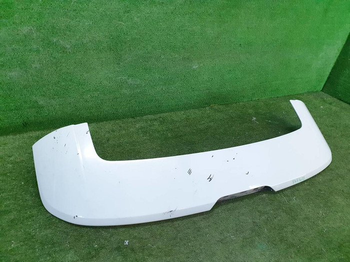 Спойлер крышки багажника Lada Vesta (2015-н.в.) Cross