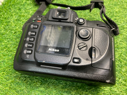 Nikon D100