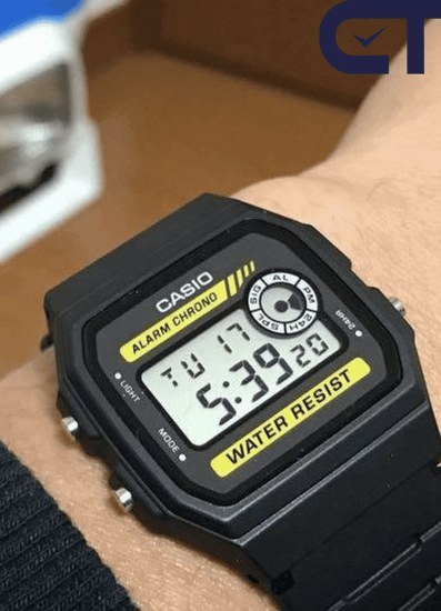 Casio F-94WA-9D — мужские цифровые часы с микроподсветкой и секундомером