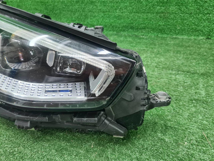 Фара правая Mercedes S W223 (20-нв) Digital Light