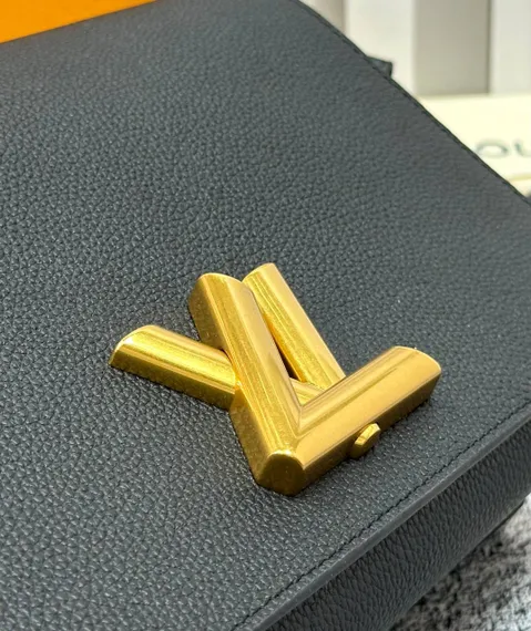 Сумка женская Louis Vuitton Soft Twist черный